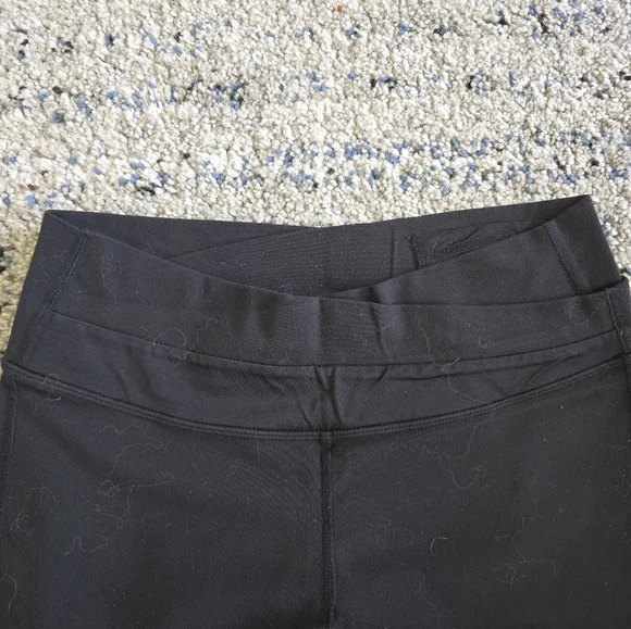 Lululemon Athletica Black Leggings High-Performance Stretch - Picture 3 of 4